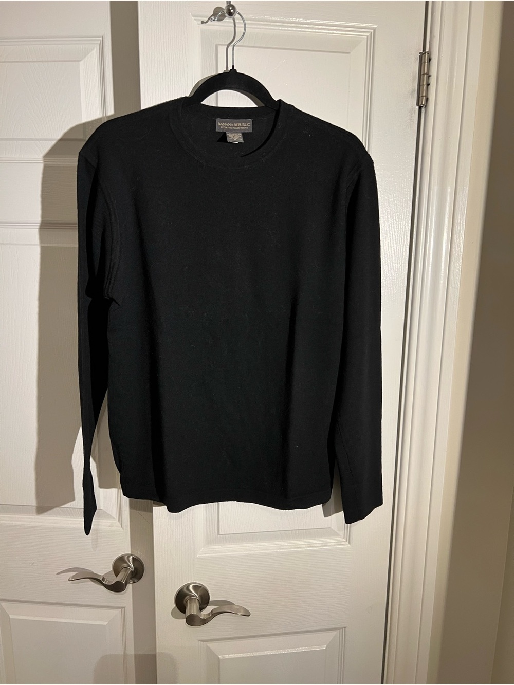 Banana Republic Black Crewneck Sweater - Men's